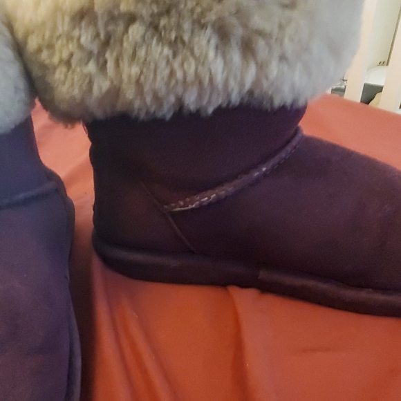 Bearpaw Plum Ankle Boots - Picture 2 of 4
